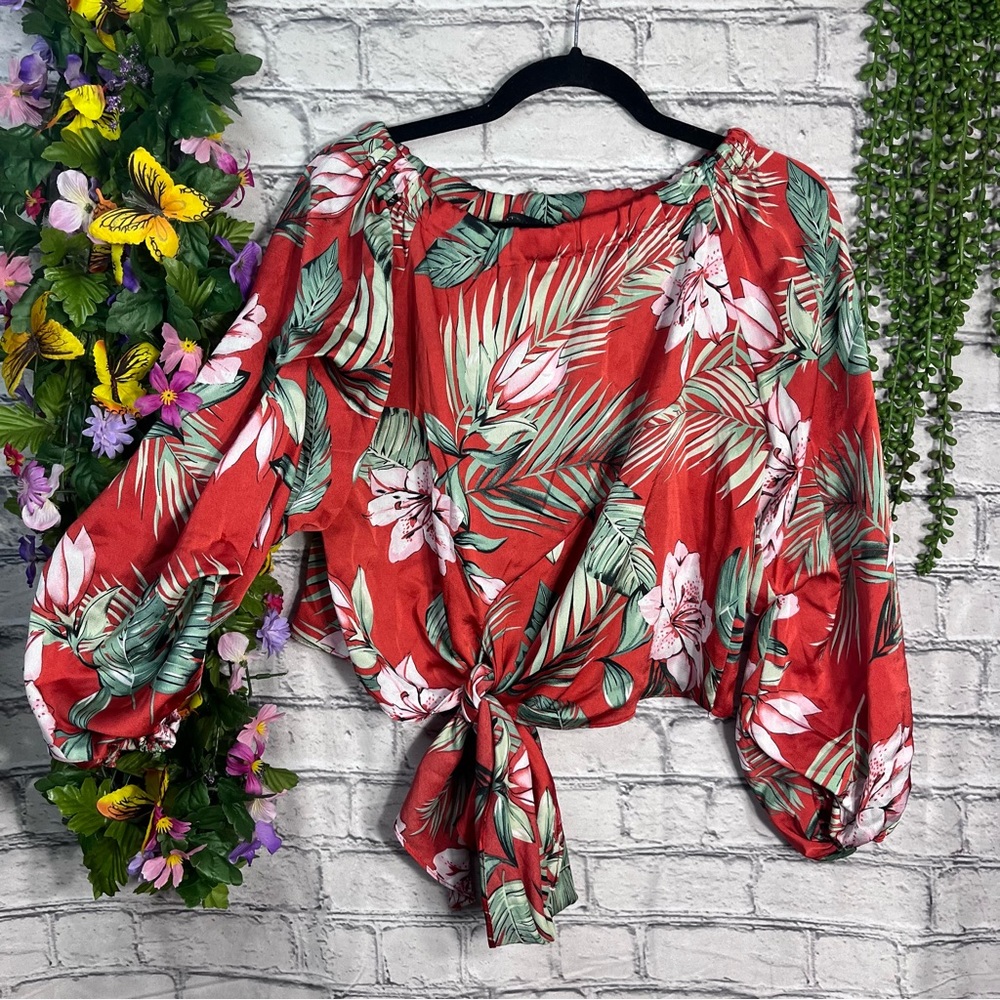 >🌼3/$30🌼Mantra Floral Printed Off Shoulder Top Size Large